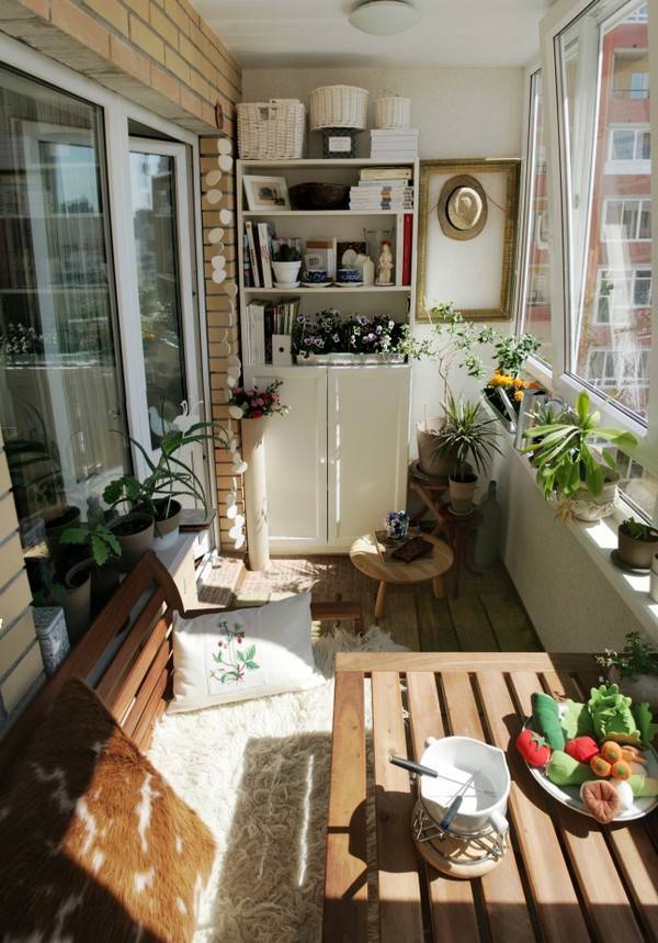 Обустройство балкона - топ-10 лучших решений для маленького балкона (47 фото идей) | дизайн и интерьер