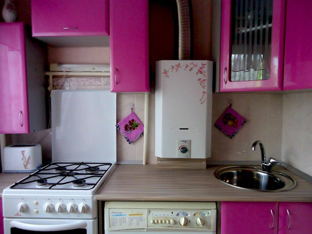 Дизайн кухни с газовой колонкой - от хрущевки до современной