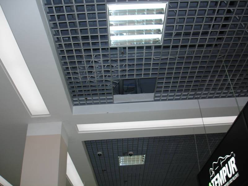 Подвесной потолок грильято - фотографии и порядок монтажа