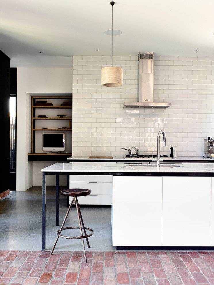 Черно-белая кухня: 40+ фото как оформить минималистичный интерьер