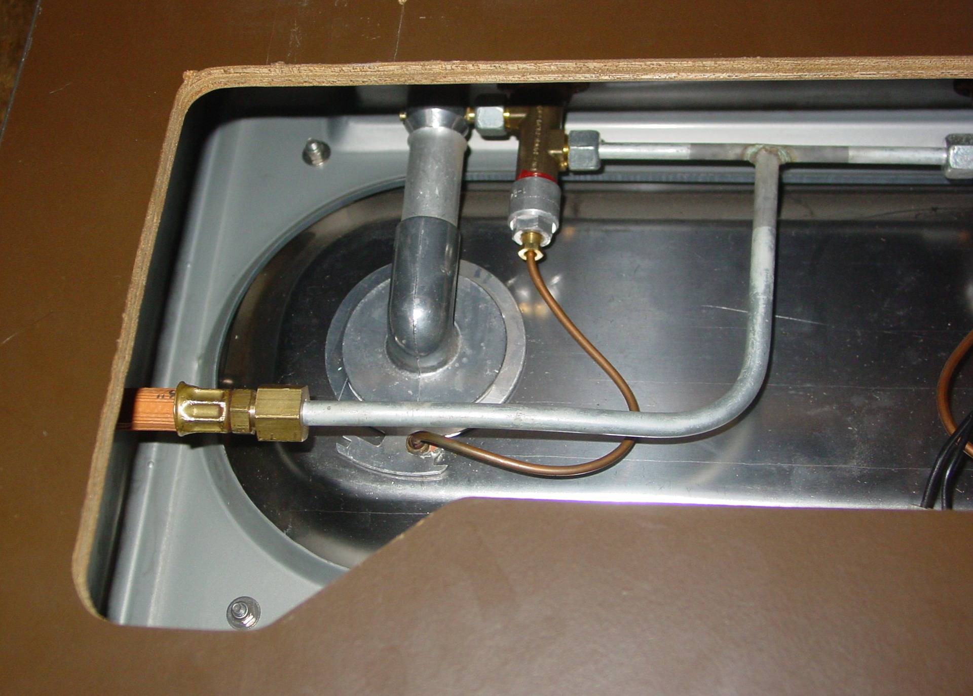 нормы установки газовой варочной панели на кухне