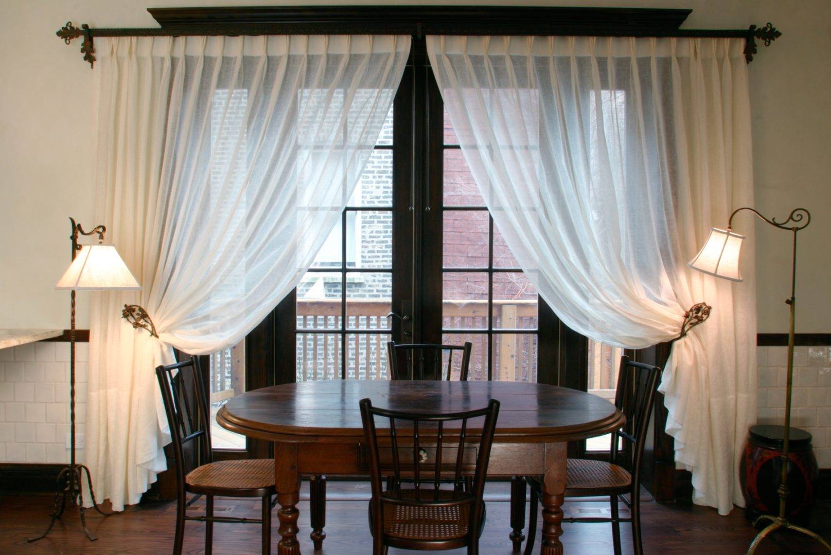 Обзор штор для гостиной в стиле современной классики — блог компании newjaluzi