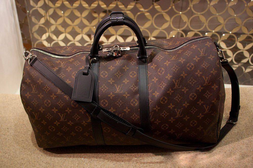 Louis vuitton's. Mb1221 Louis Vuitton. Louis Vuitton m9604. Louis Vuitton Duffle Bag. Louis Vuitton m9609.