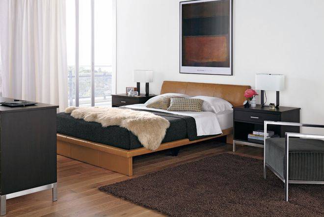 Кровать с мягким кожаным изголовьем (из экокожи) – каталог и цены, скидки до 70%
