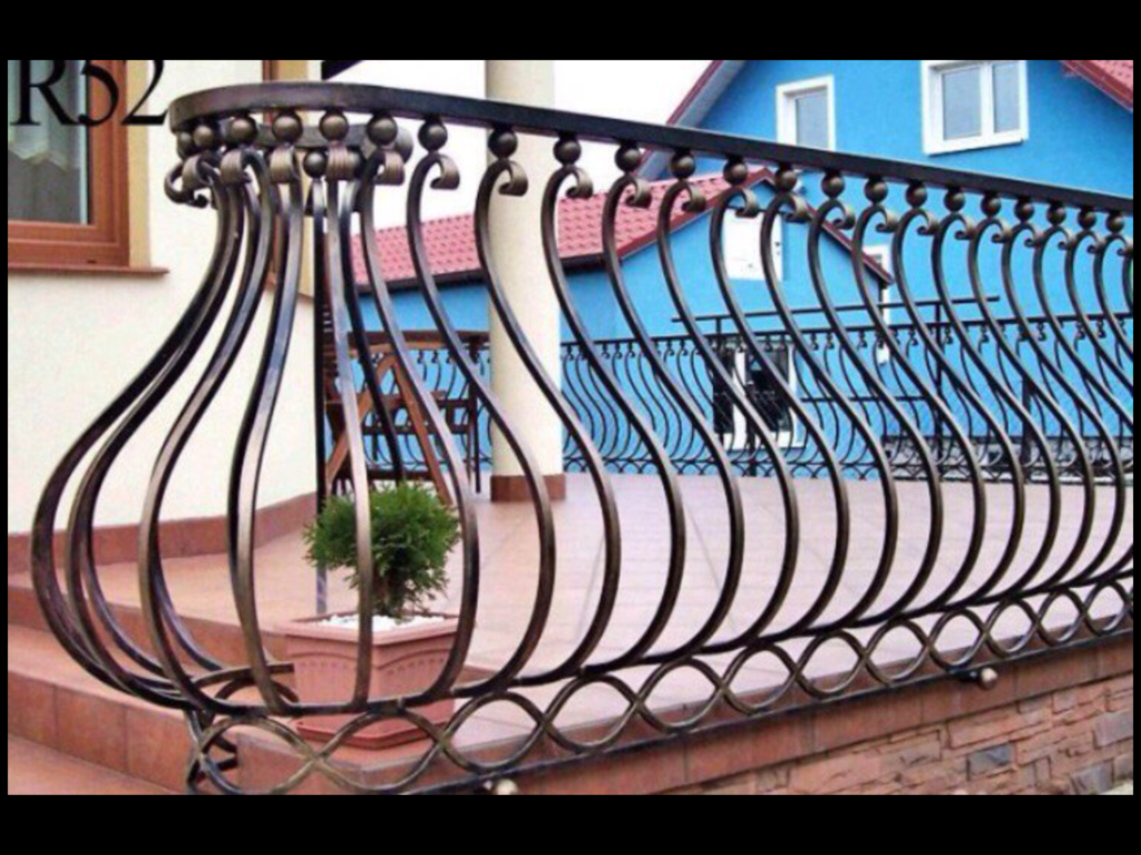 Кованые балконы - смотрите интересные варианты