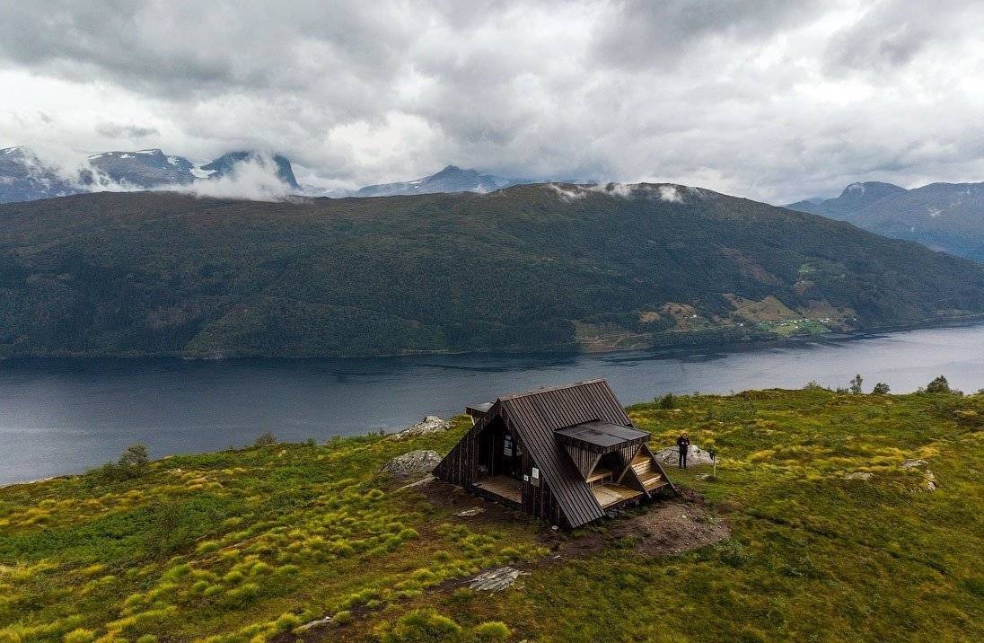 В норвегии найдены древние лыжи возрастом 1300 лет. кому они принадлежали?