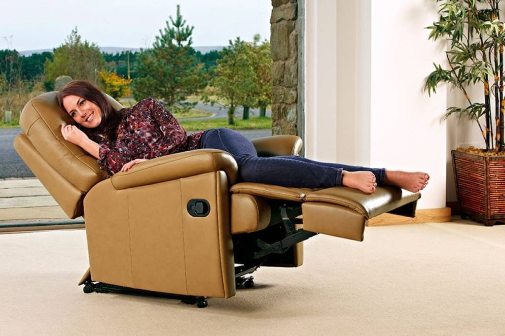 Реклайнер — кресло, способное сделать отдых намного комфортнее