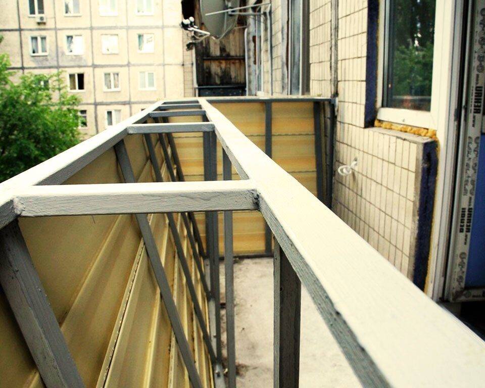 Утепление и укрепление парапета балкона