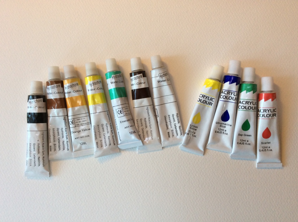 Акриловые краски по ткани: топ-6 технологий росписи и как делать рисунки начинающим