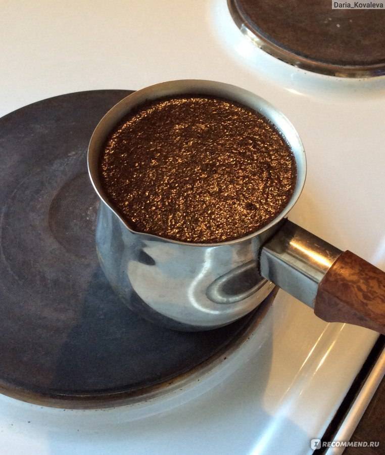 Что лучше: турка или кофеварка — сравнение 2 видов приспособлений