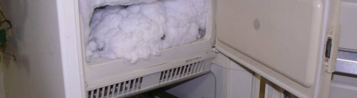 Как быстро разморозить холодильник и не сломать его. советы от мастеров бытовой техники