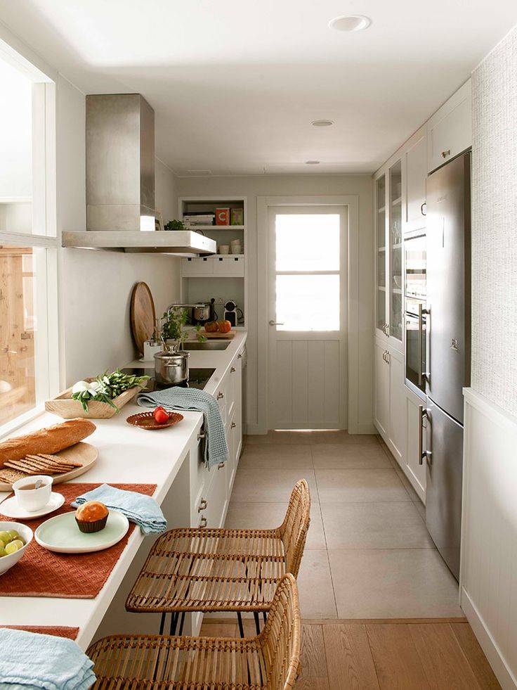 Идеальный дизайн прямоугольной кухни: решение для большой и маленькой площади