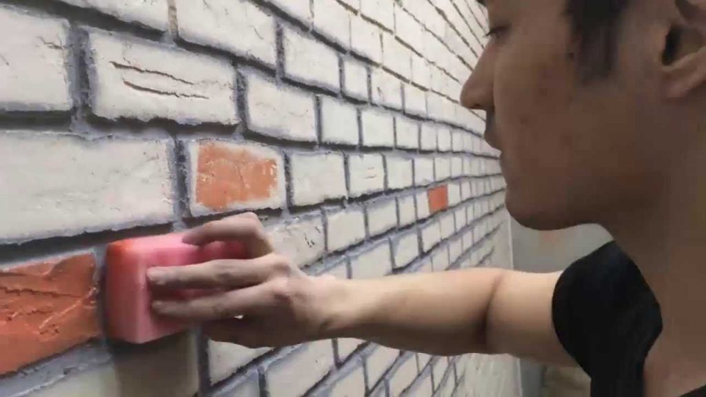 Покраска кирпичной стены своими руками