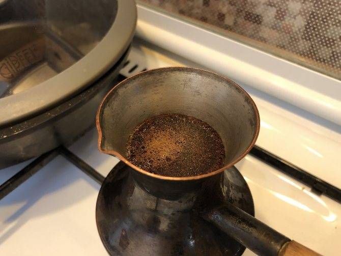 Кофеварка или турка: что из 2 приспособлений для варки кофе лучше?