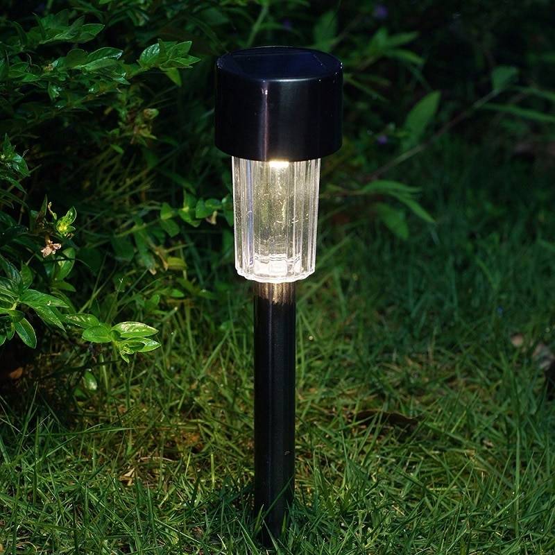 Садовый уличный светильник на солнечных батареях (50 фото): волшебство для вашего сада
