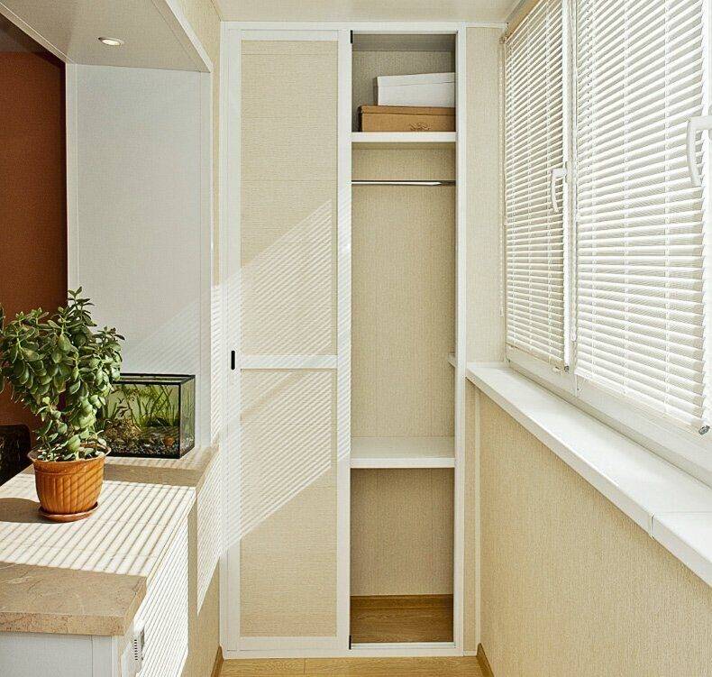 Шкаф на балкон - лучшие идеи под заказ и своими руками (96 фото)