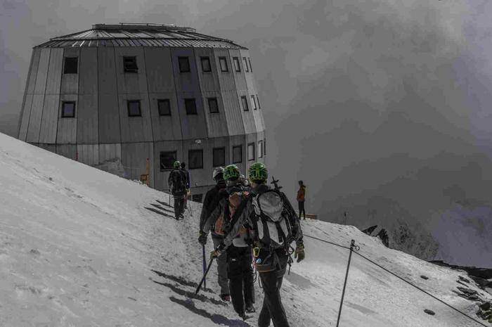 Уникальный приют для альпинистов в словении