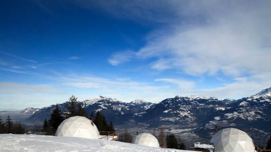 The pods, les cerniers: роскошный эко-отель в швейцарских альпах