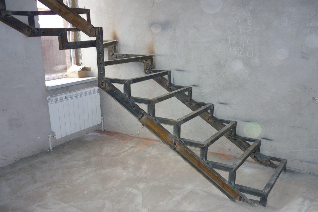 Металлическая лестница на второй этаж своими руками, как сделать лестницу из метала в частном доме + фото, видео, чертежи