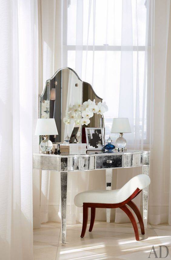Стол с зеркалом – лучшие модели и современные материалы. 135 фото стильных столиков